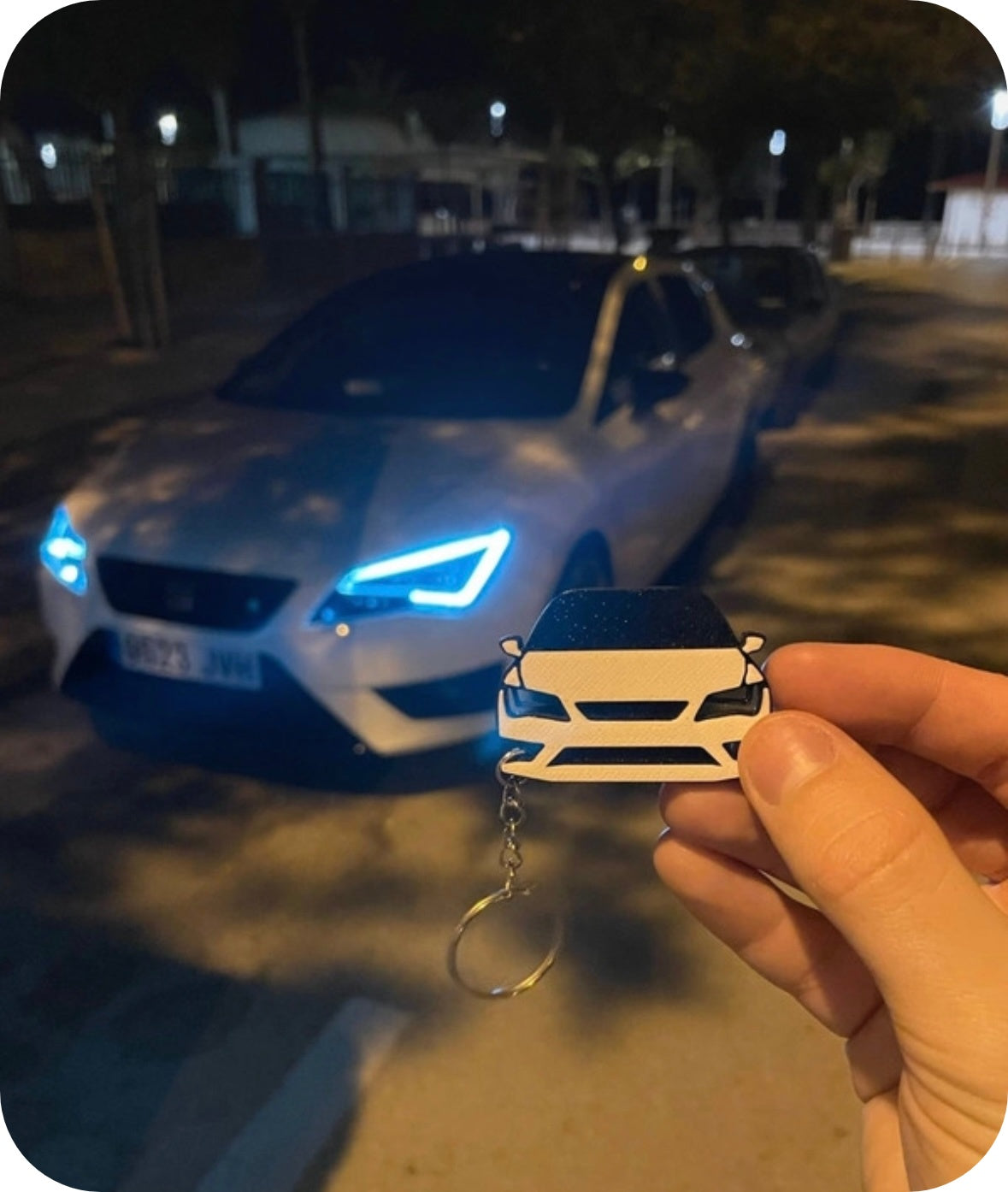 Kliento automobilio pakabukas